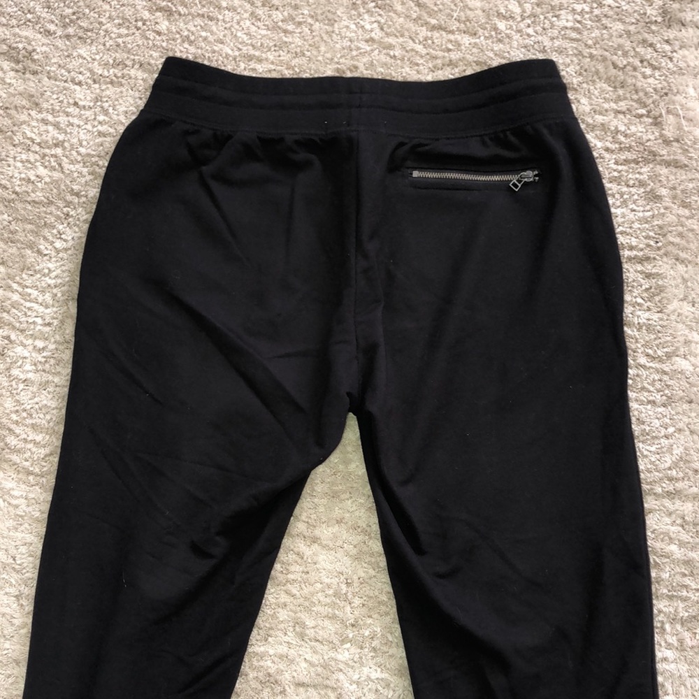 Banana Republic Capri Sweatpants - Picture 4 of 5